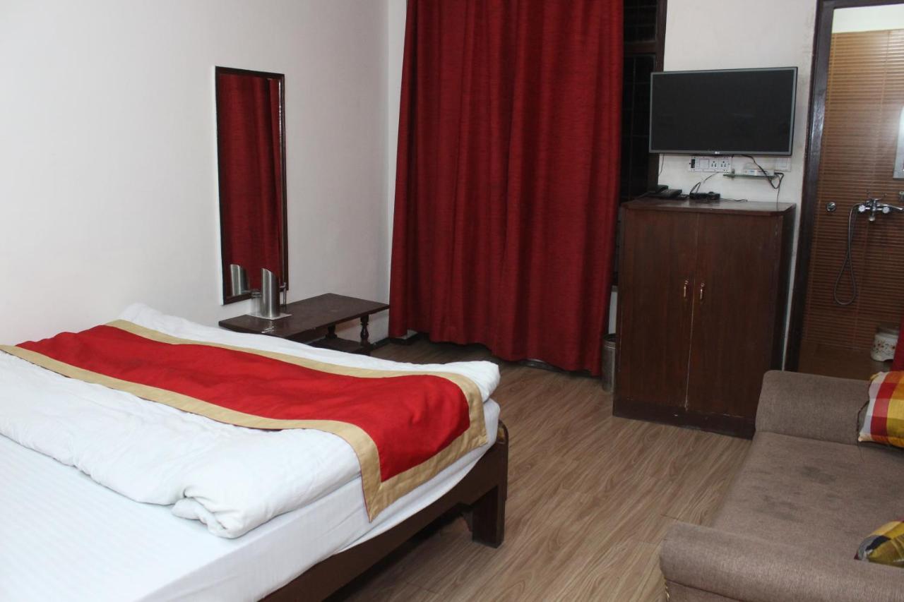 Hotel Dolls Inn Nainital Exteriér fotografie